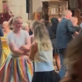 (09.10) Ceilidh in the Cathedral